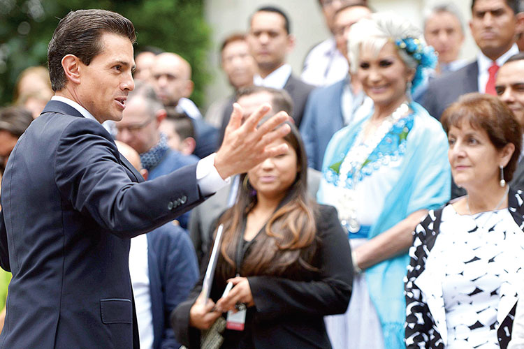 Propone EPN iniciativa para matrimonios gay’s