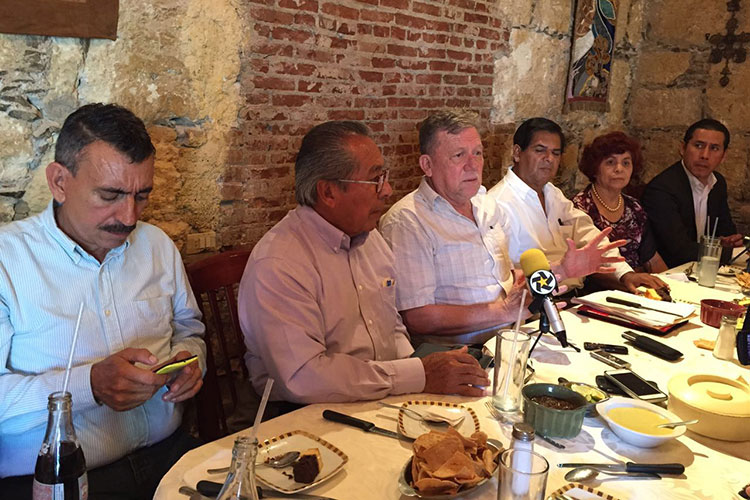 Ex dirigentes del PRD apoyarían alianza de facto