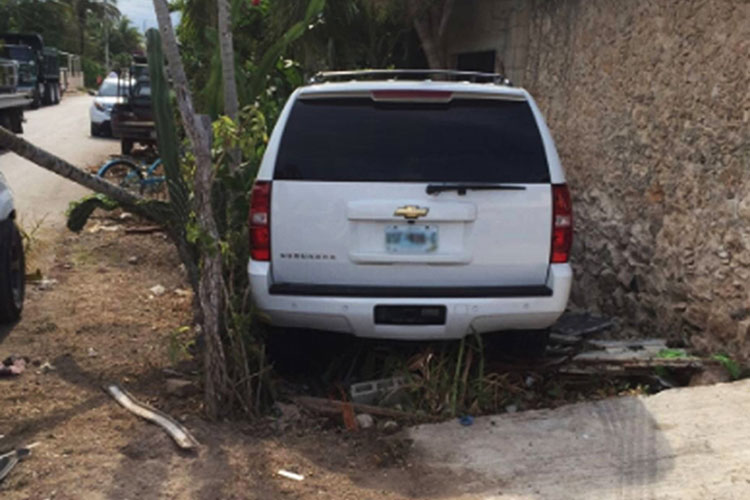 Sufre Felipe Calderón accidente automovilístico en Quintana Roo