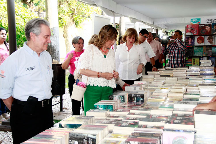 Inaugura UAT Feria Universitaria del Libro