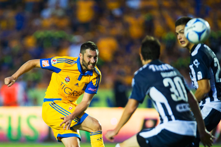 Según los numero Tigres es ‘papá’ de Rayados en los clasicos
