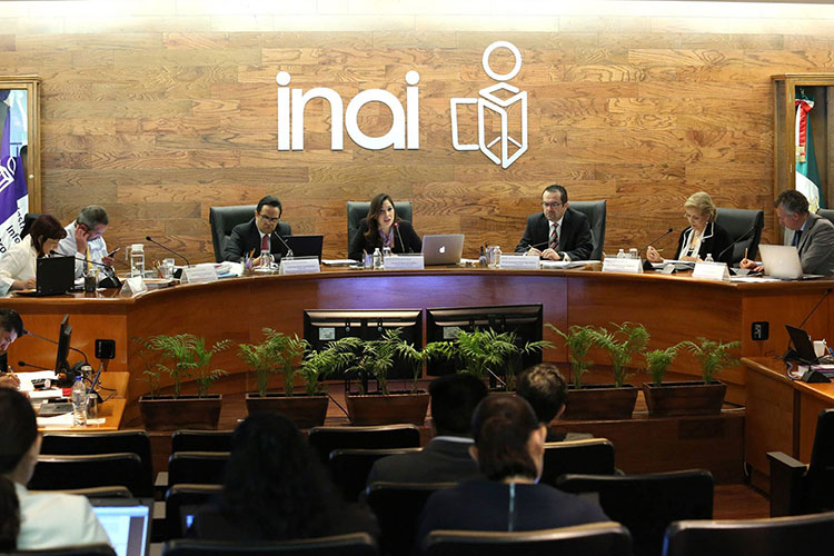 Entra en vigor Ley Federal de Transparencia y Acceso a la Información