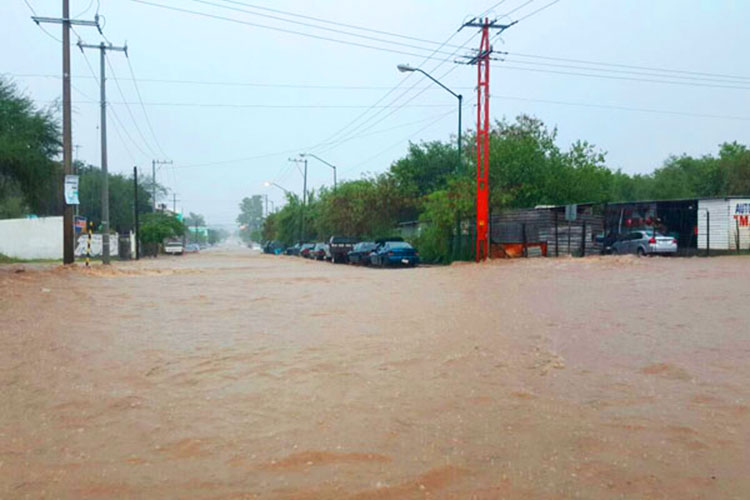 Victoria ‘quebrado’ para atender inundaciones