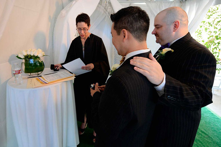 Se unen padres de familia en contra de matrimonios gay