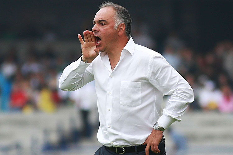 Memo Vázquez, fuera de Pumas