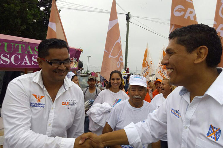 Orlando Guillén recorre 10 colonias diarias, en jornadas de 14 horas