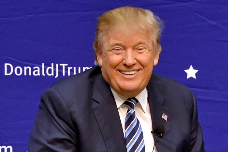 Donald Trump ya opera el plan B