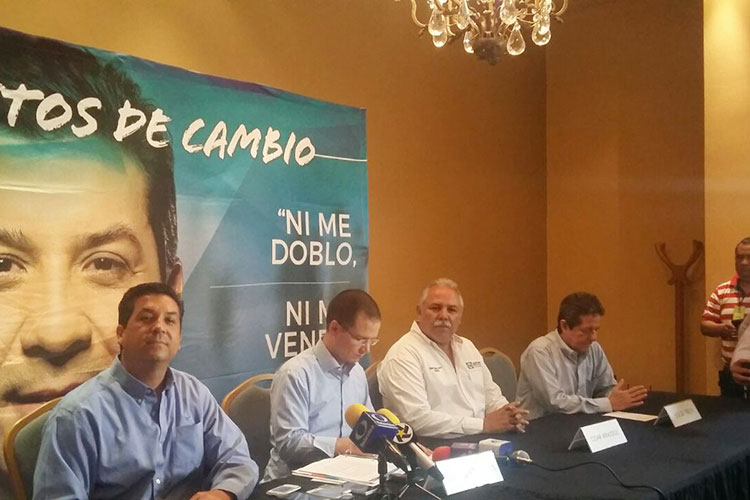 Cabeza de Vaca y Egidio preparan transición