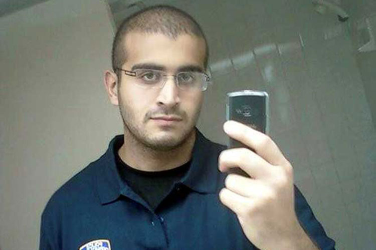 Asesino de Orlando se mensajeaba con su esposa durante ataque