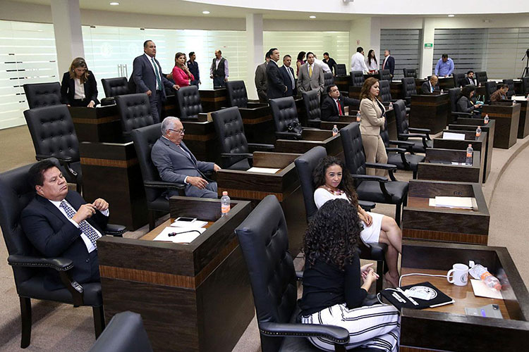 Colapsa clima en el IMSS Madero