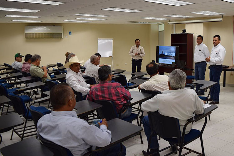 Imparte UAT curso Manejo de Praderas a ganaderos de San Fernando