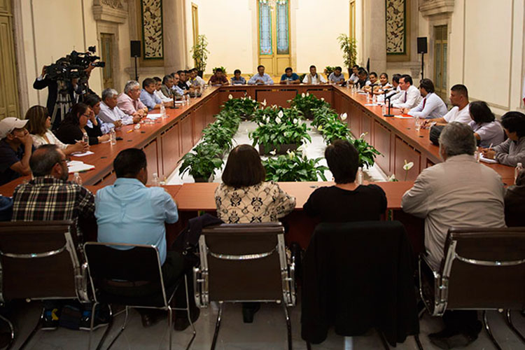 Poner fin al conflicto magisterial demanda ‘‘sensibilidad política’’: CNTE
