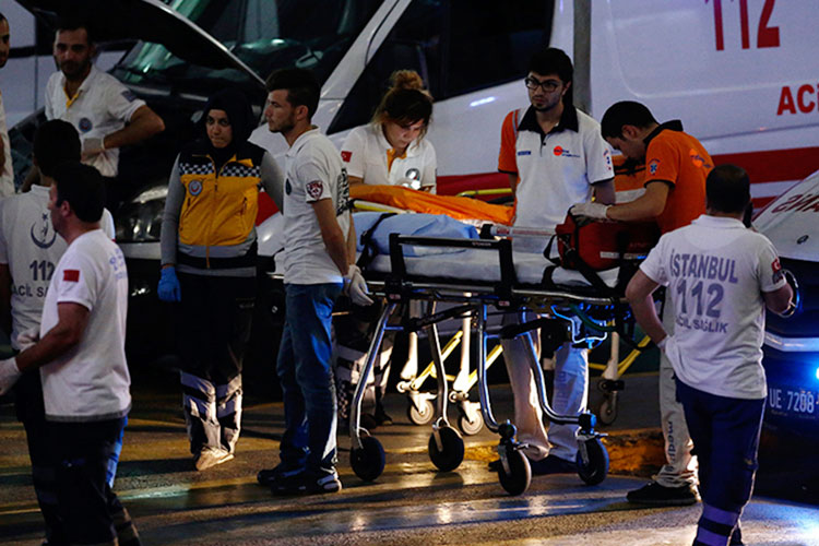 Se eleva a 50 los muertos por atentado en aeropuerto de Estambul