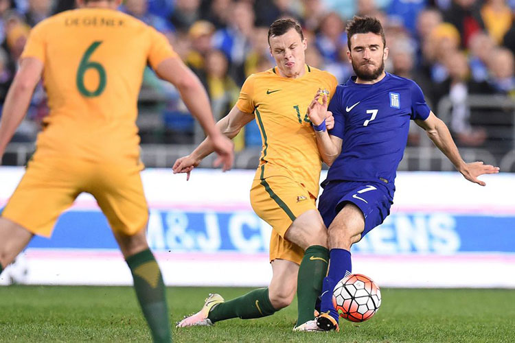 Grecia vence 2-1 a Australia en Melbourne
