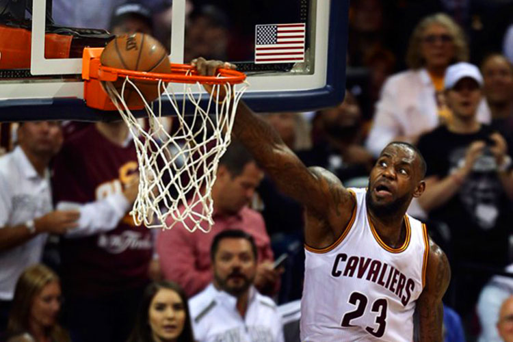 Los Cavs vuelven a la vida en las finales de la NBA