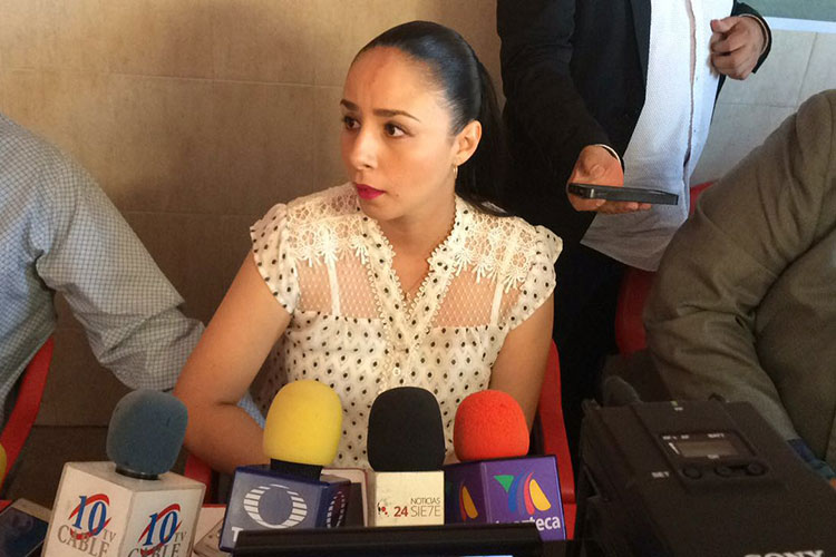 Van padres de familia contra maestra de ballet abusiva