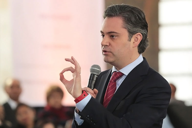 Nuño se lanza con todo contra López Obrador