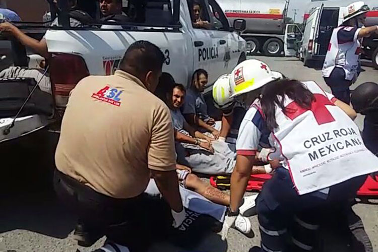 Reos de Altamira salen heridos al ser trasladados