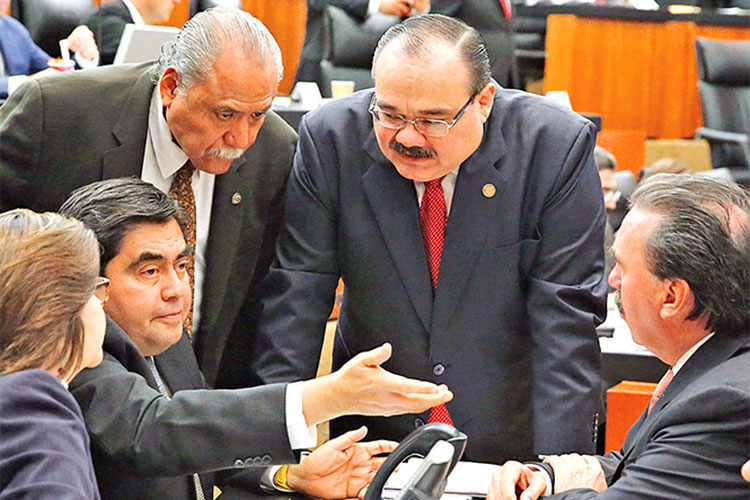 Senado insiste en 3de3 para IP