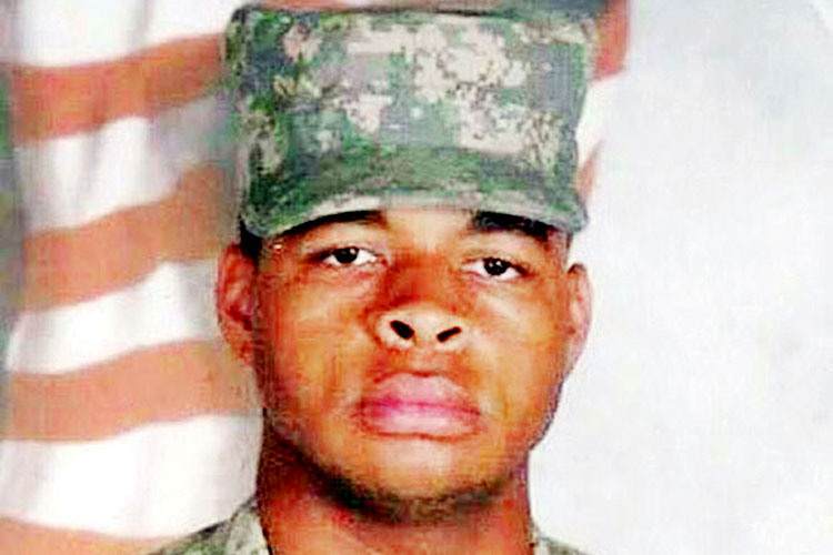 Policías blancos, objetivo del asesino de Dallas