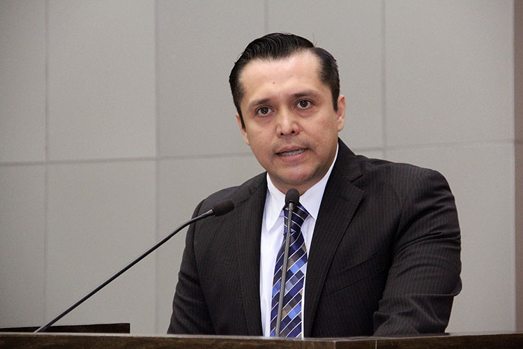 Ordena Congreso que se acceda más rápido a programas sociales