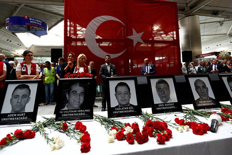 Van 37 detenidos por atentado contra aeropuerto de Estambul