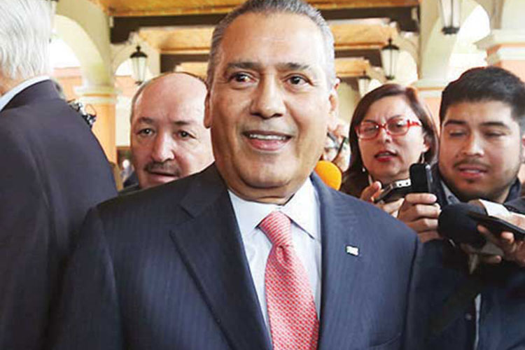 Beltrones se ‘asocia’ con exlegisladores del PRI