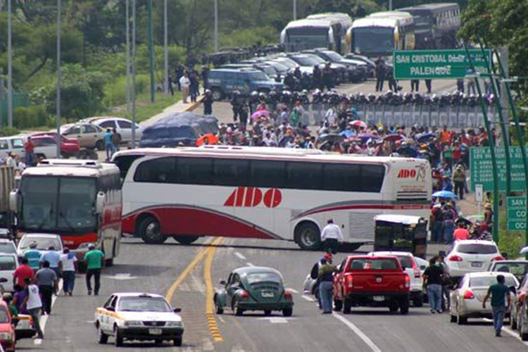 Empresarios: basta de bloqueos; aceptan diálogo, pero con solución