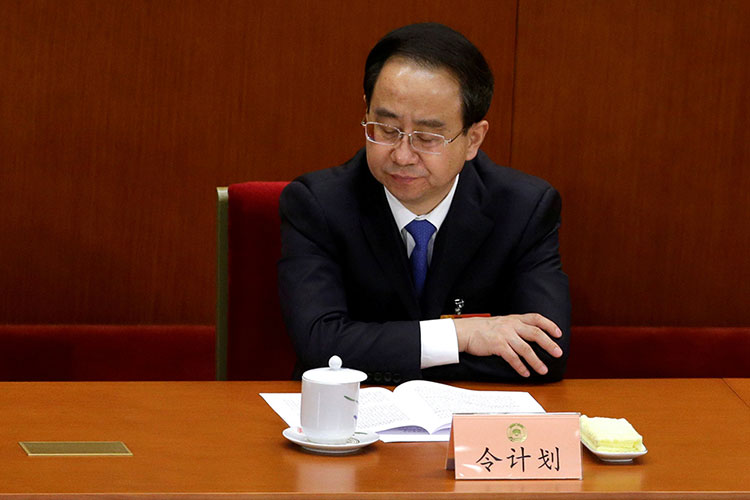 Cadena perpetua a asistente del ex presidente Hu Jintao