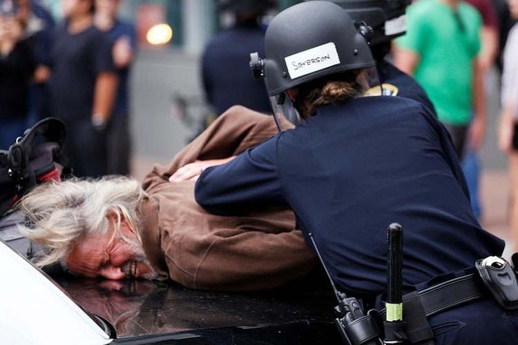 Detenidos en la Convención Republicana tras altercado con policías