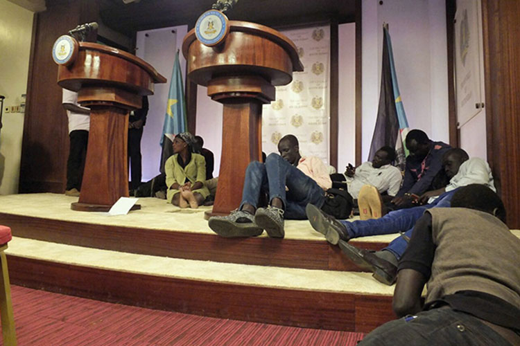 Enfrentamientos en Sudán del Sur dejan más de 100 muertos