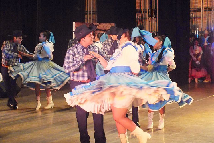 Victoria presente en Querétaro, Guanajuato y Michoacán