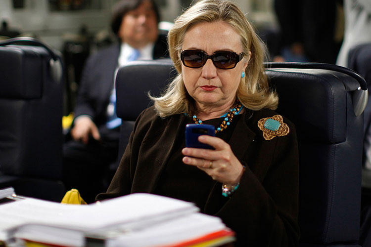 FBI exculpa a Clinton en caso de correos electrónicos