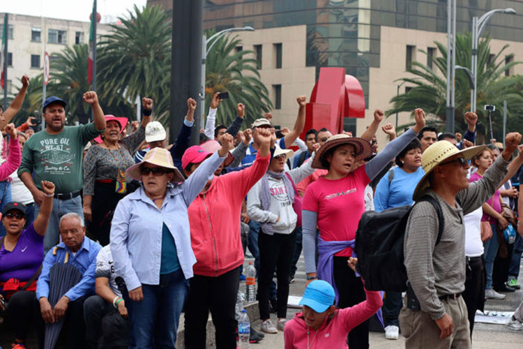Exige la CNTE en el Senado no administrar el conflicto