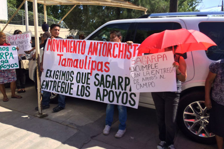 Exigen antorchistas destrabar programas en SAGARPA