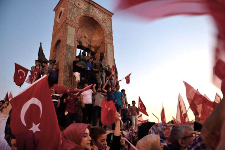 Turquía analiza restablecer la pena de muerte