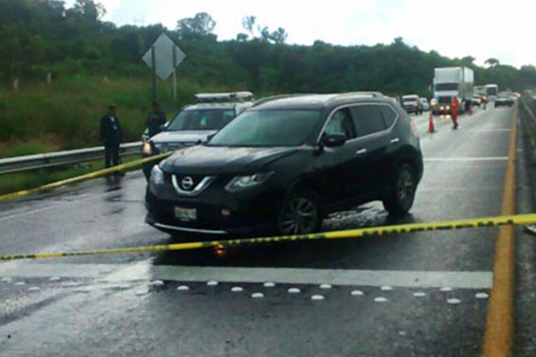 Alcaldesa de Cuautempan es atacada en la carretera; su acompañante perdió la vida
