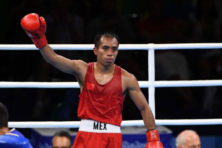 Gana el mexicano Elías Emigdio en Box