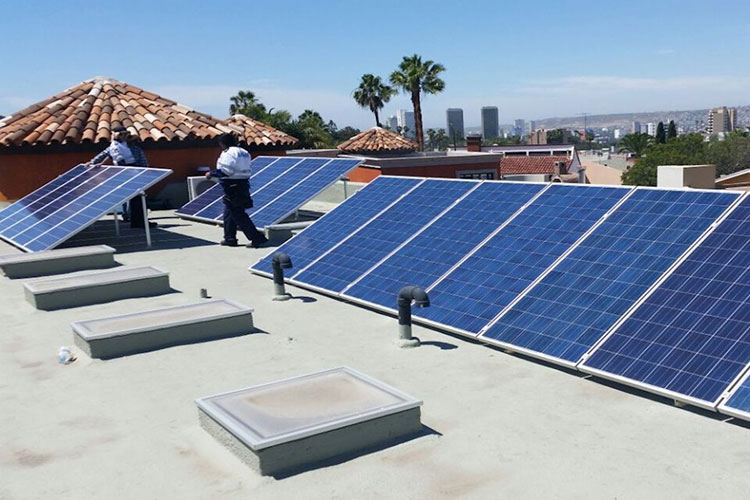 Celdas solares opción para enfrentar tarifas altas de la CFE