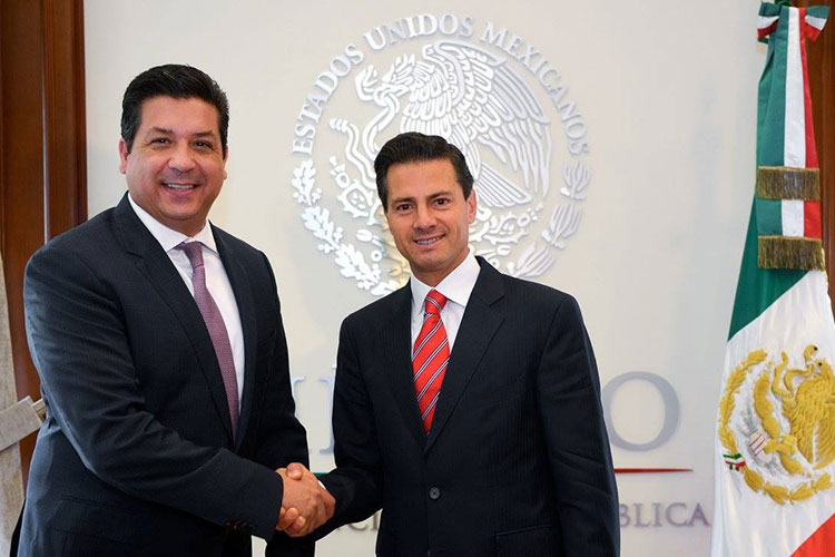 Recibe el Presidente de México a Cabeza de Vaca