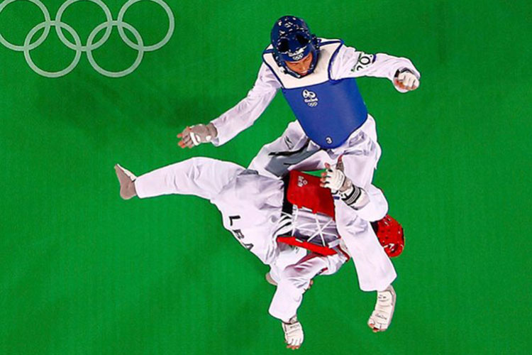 Carlos Navarro califica a cuartos de final