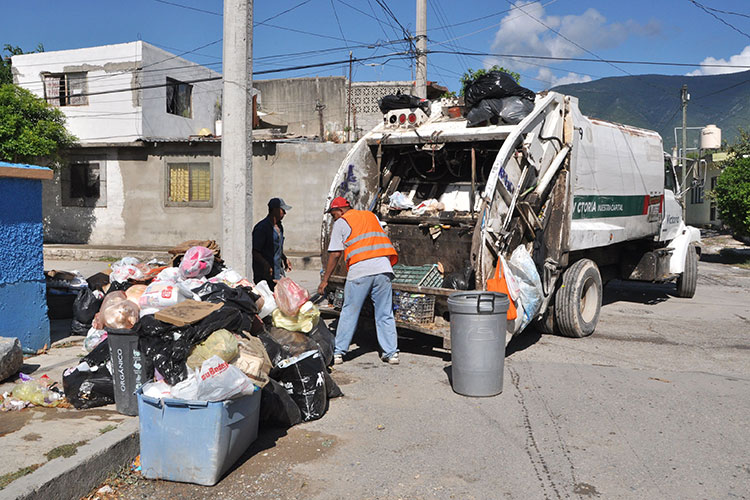 Alcalde pide disculpas por deficiente recolección de basura