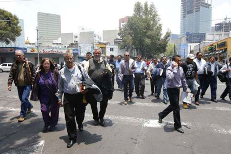 Se abren 3 rutas de salida al conflicto magisterial