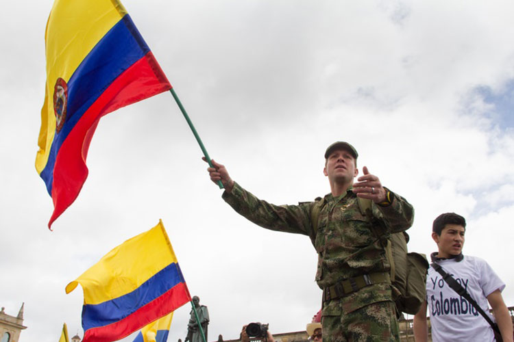 Le dan la espalda al proceso de paz en Colombia