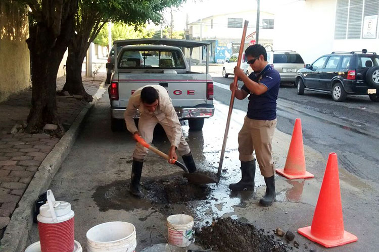 Nuevo reglamento podrá sancionar a COMAPA por crear baches