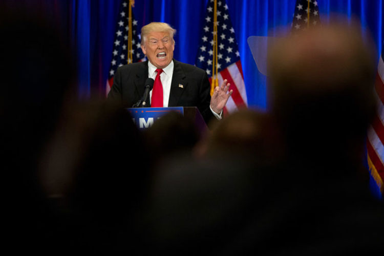 “Trump no puede sacudir su xenofobia”: The Washington Post