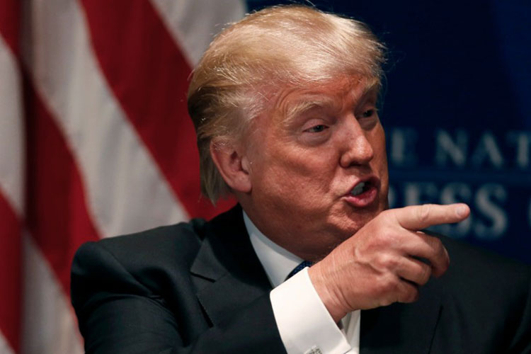 Obama y Clinton fundaron el EI, asegura Trump