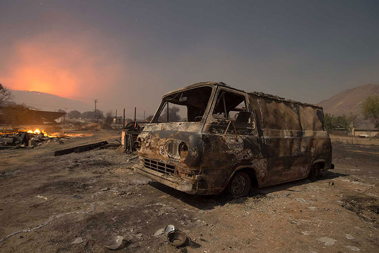 Incendio en California continúa fuera de control