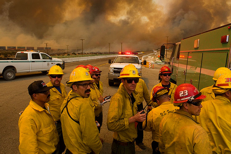Nuevo gran incendio en California; Evacuan a 80 mil