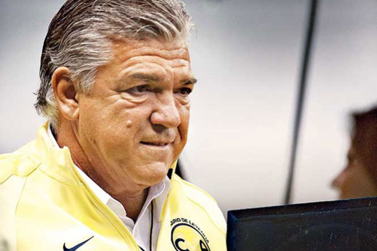 Ganarle a Chivas, mejor que la copa: Héctor Miguel Zelada
